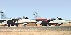 Эскадрилья самолетов, аналогичных по боевым возможностям EF-111, может сделать невозможным функционирование РЭС ПВО в пределах ТВД. US Air Force