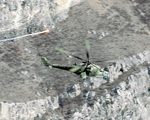 Стрелки-зенитчики отрядов вооруженной афганской оппозиции в горах зачастую запускали ракеты ''Стингер'' по советским вертолетам не снизу вверх, а сверху вниз. Георгий Данилов