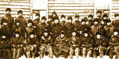 Русские летчики из состава Славяно-британского авиационного корпуса. Зима 1918/1919 гг.